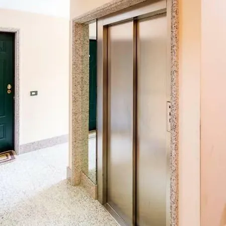 Appartamento R3 - Two-bedroom With Private Sunny Garden Bordighera